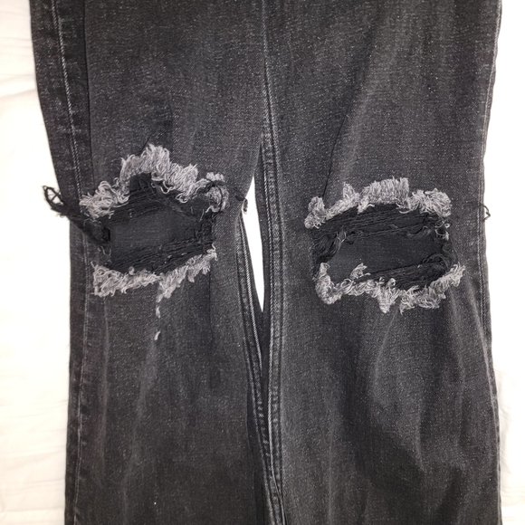 Abercrombie & Fitch The Mom High Rise Jeans - Picture 3 of 4